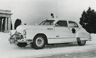 Colorado police car and officer image