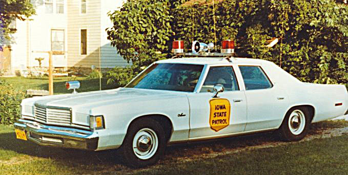 Iowa police car