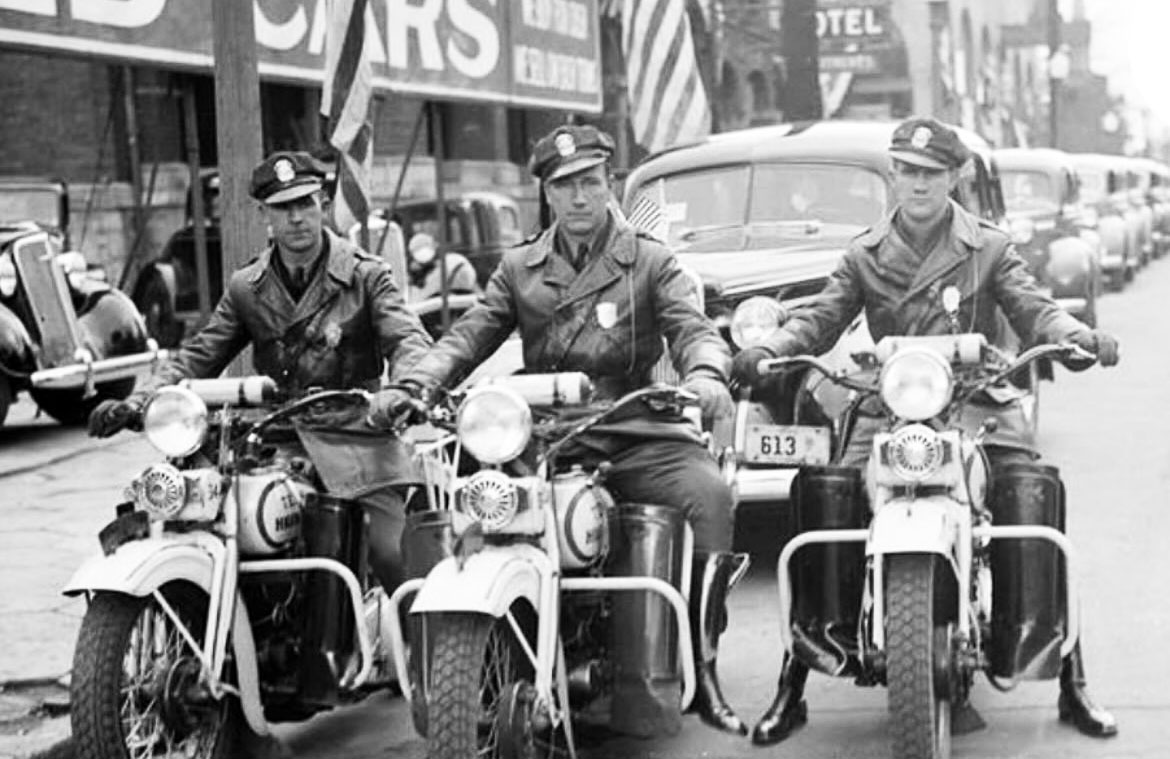 Tennessee police motorcycles and officesr